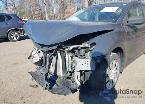 2017 Nissan Sentra S z USA, uszkodzony, nr VIN 3N1AB7AP9HY343848